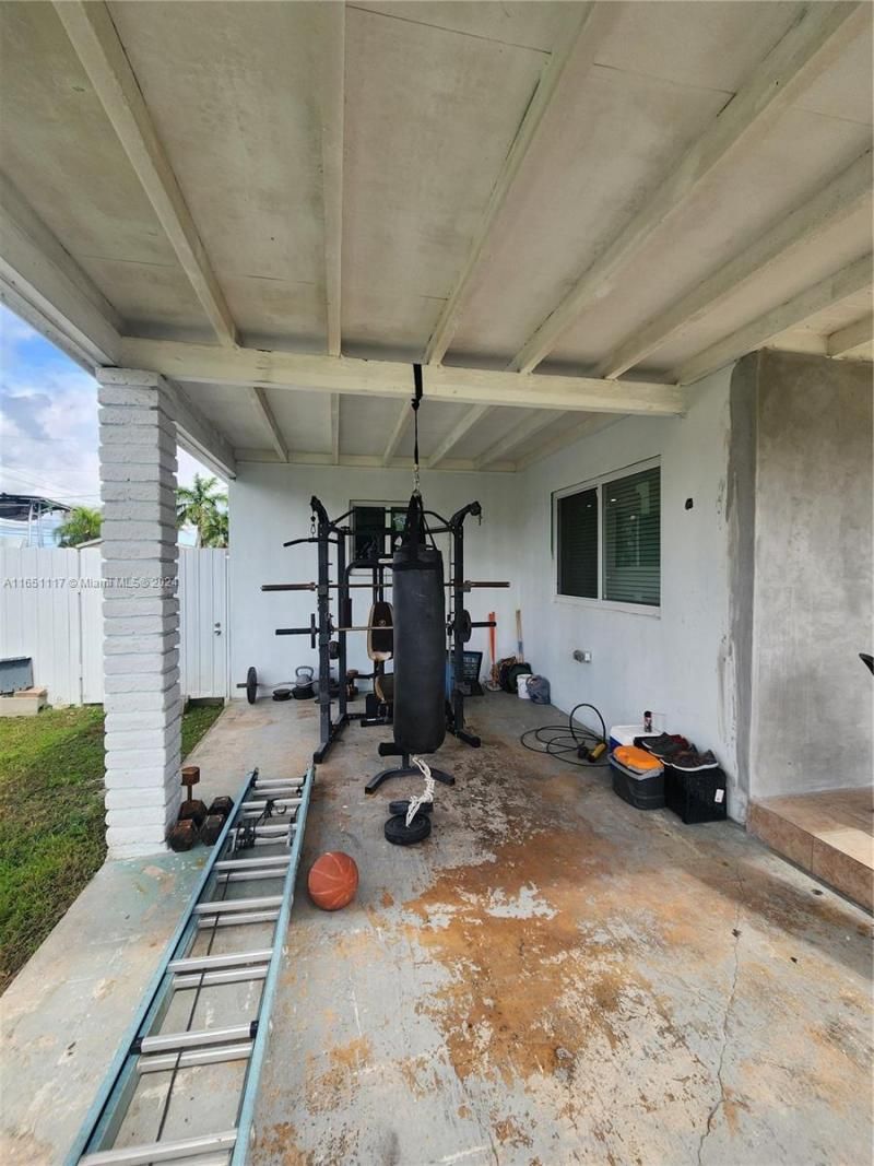 1025 NE 13th Ave, Homestead, FL 33033 Photo
