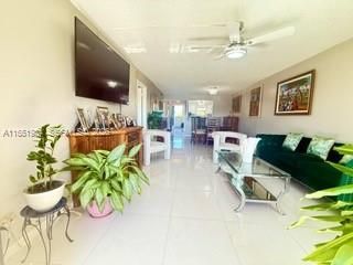 6100 NW 44th St, Unit 405, Lauderhill, FL 33319 Photo