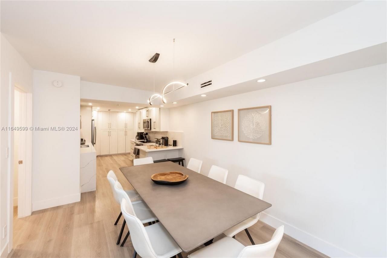 1111 Crandon Blvd, Unit A306, Key Biscayne, FL 33149 Photo