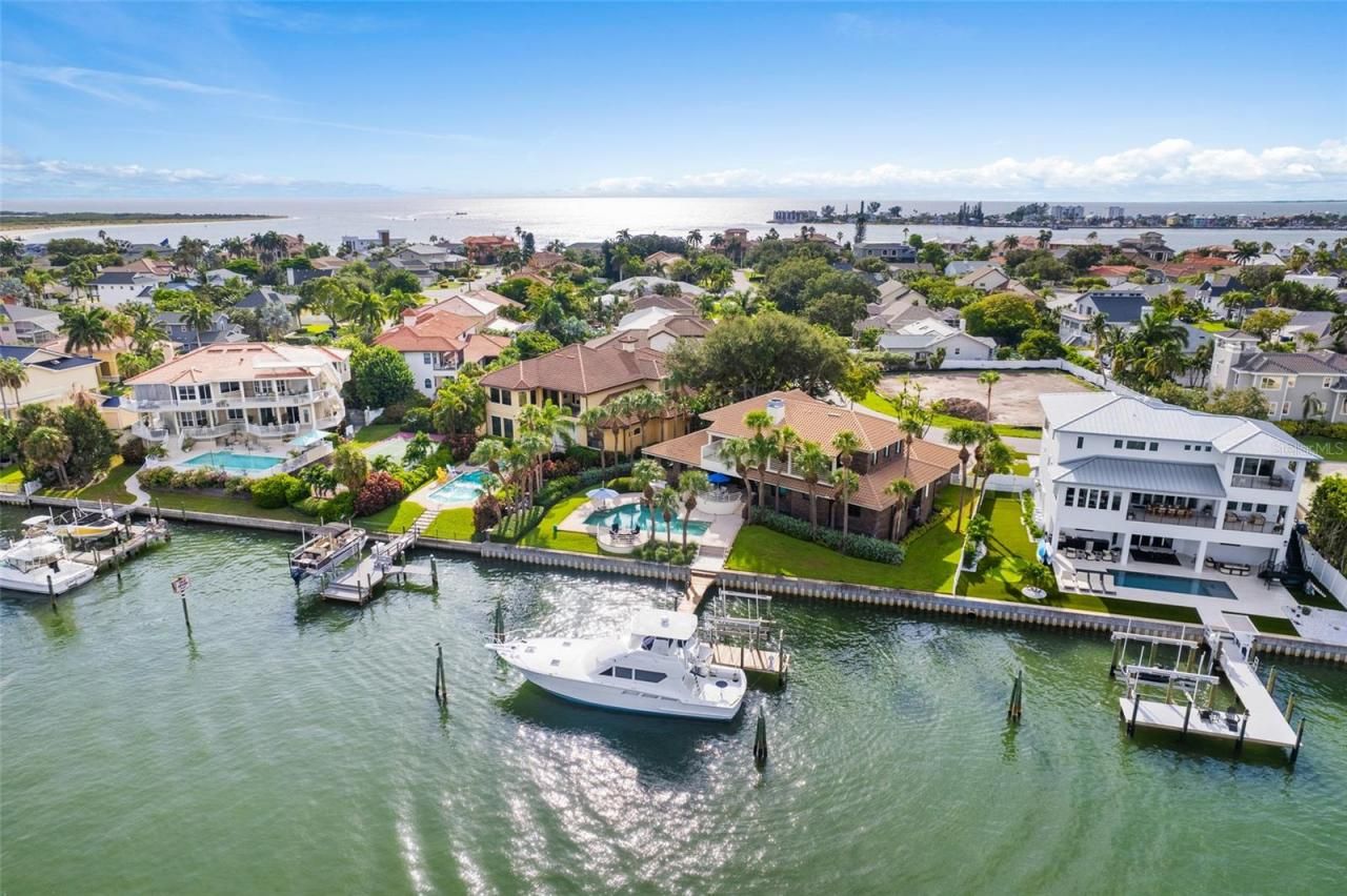 833 Ponce De Leon Drive, Tierra Verde, FL 33715 Photo