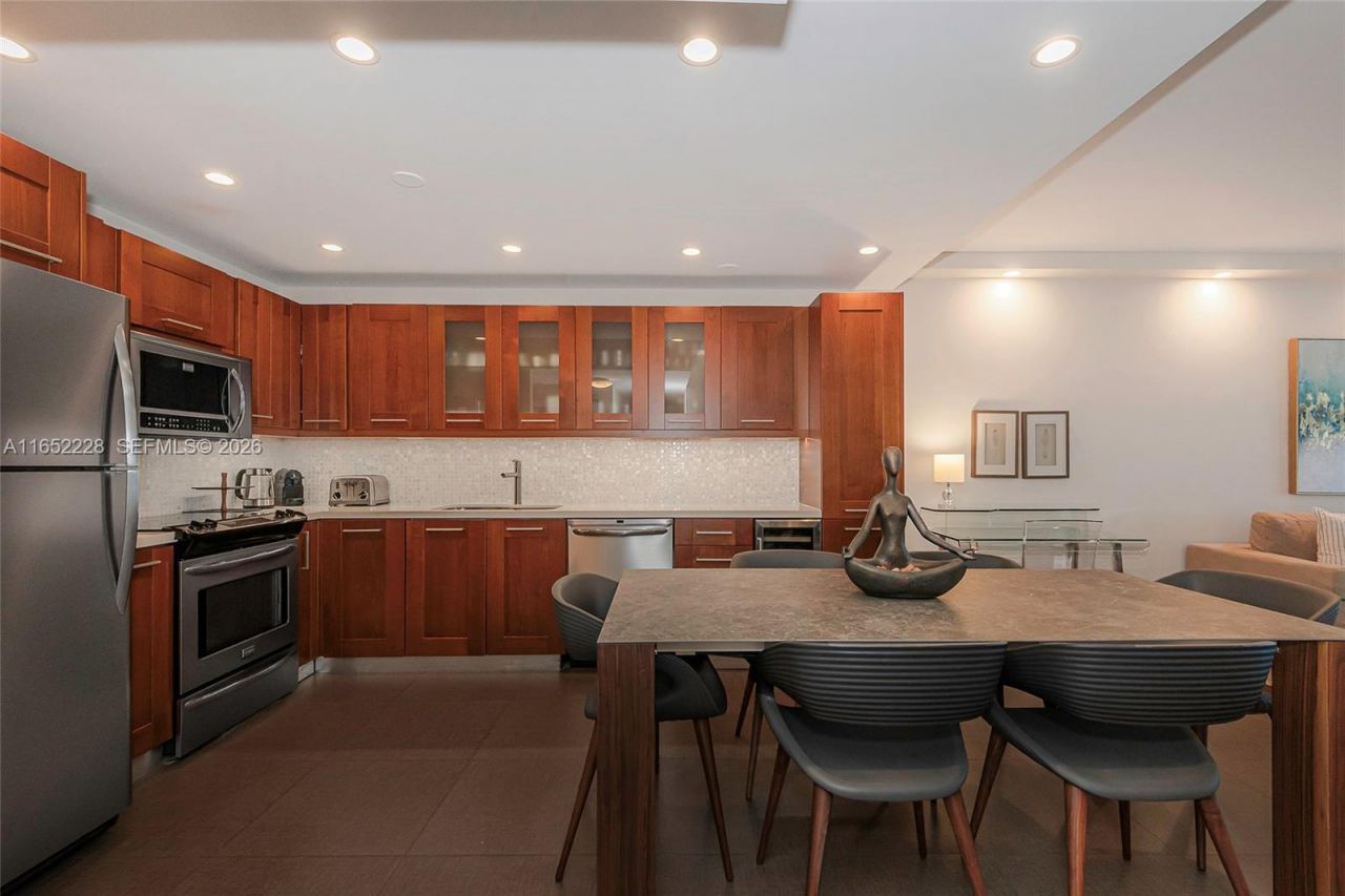 2301 Collins Ave, Unit 1216, Miami Beach, FL 33139 Photo