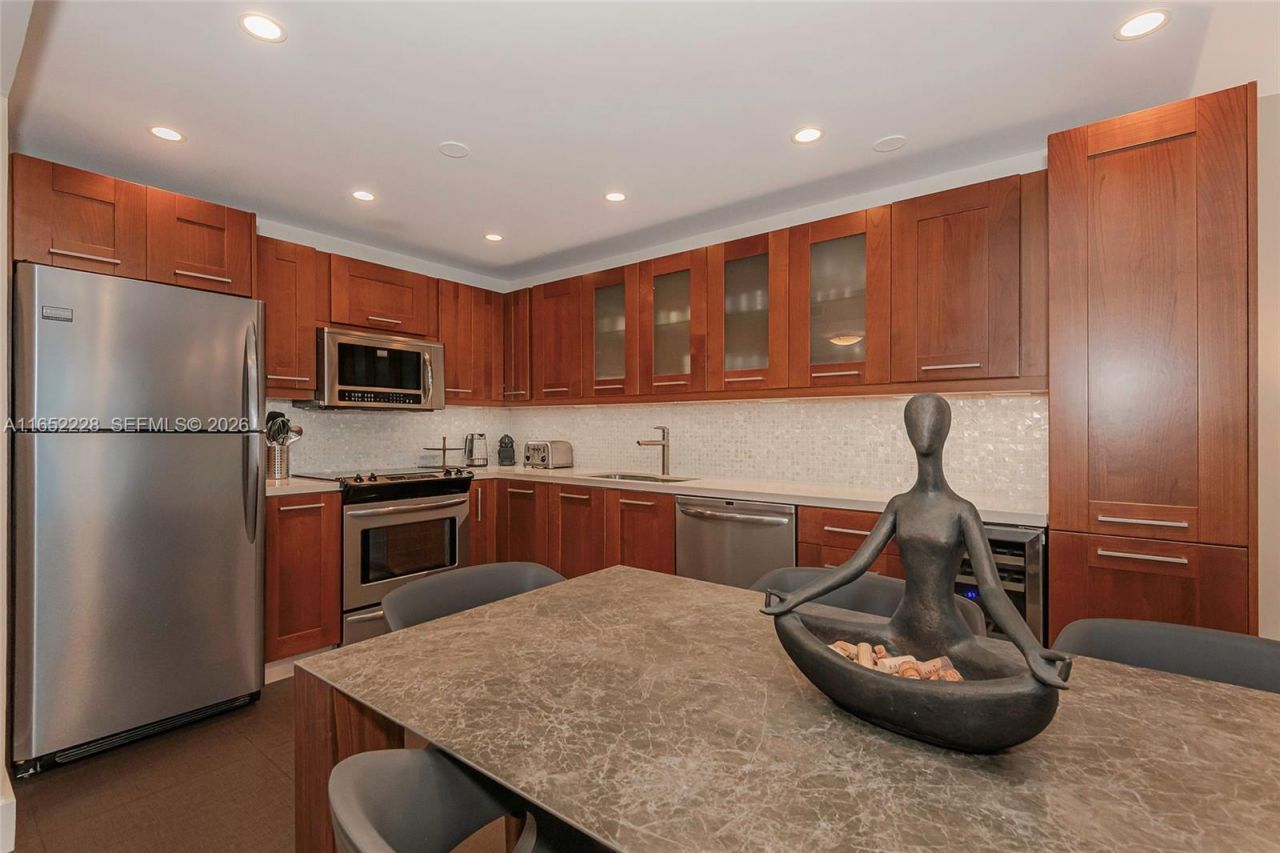 2301 Collins Ave, Unit 1216, Miami Beach, FL 33139 Photo