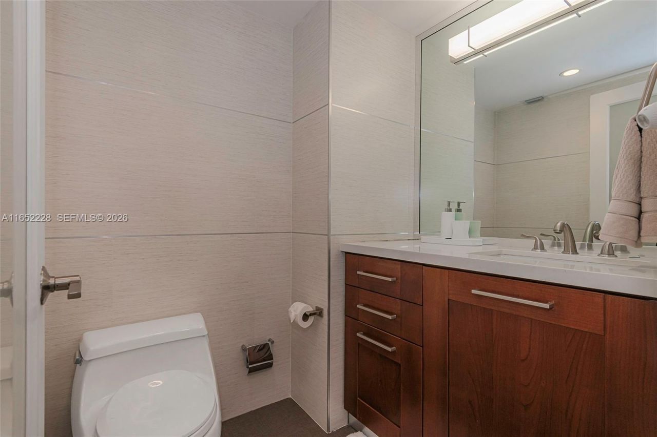 2301 Collins Ave, Unit 1216, Miami Beach, FL 33139 Photo