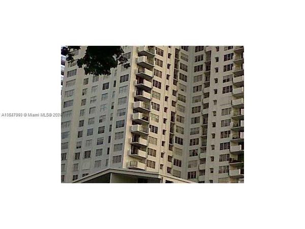 2750 NE 183rd St, Unit 707, Aventura, FL 33160