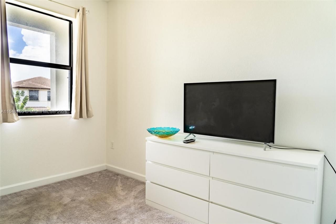 25357 SW 107th Ct, Miami, FL 33032 Photo