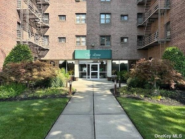 204-15 Foothill Avenue, Unit B 42, Hollis, NY 11423