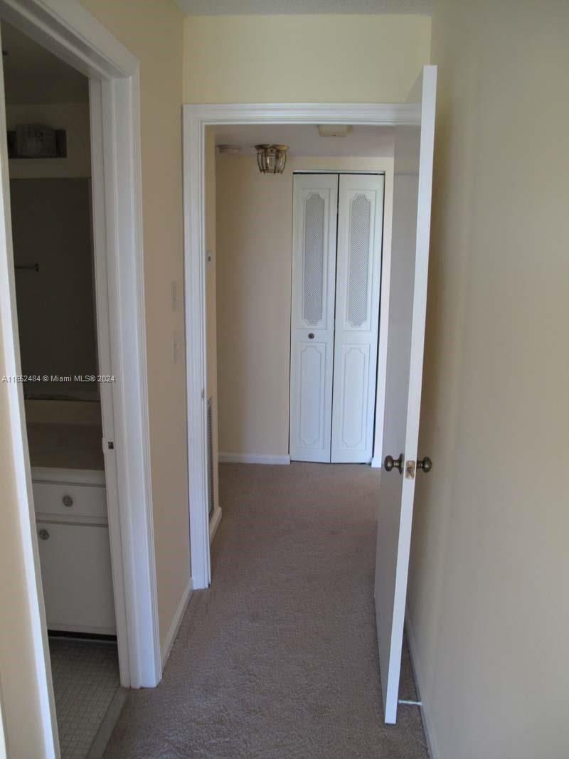 7320 Lake Cir Dr, Unit 404, Margate, FL 33063 Photo