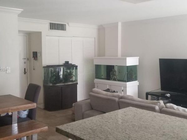 17021 N Bay Rd, Unit 127, Sunny Isles Beach, FL 33160