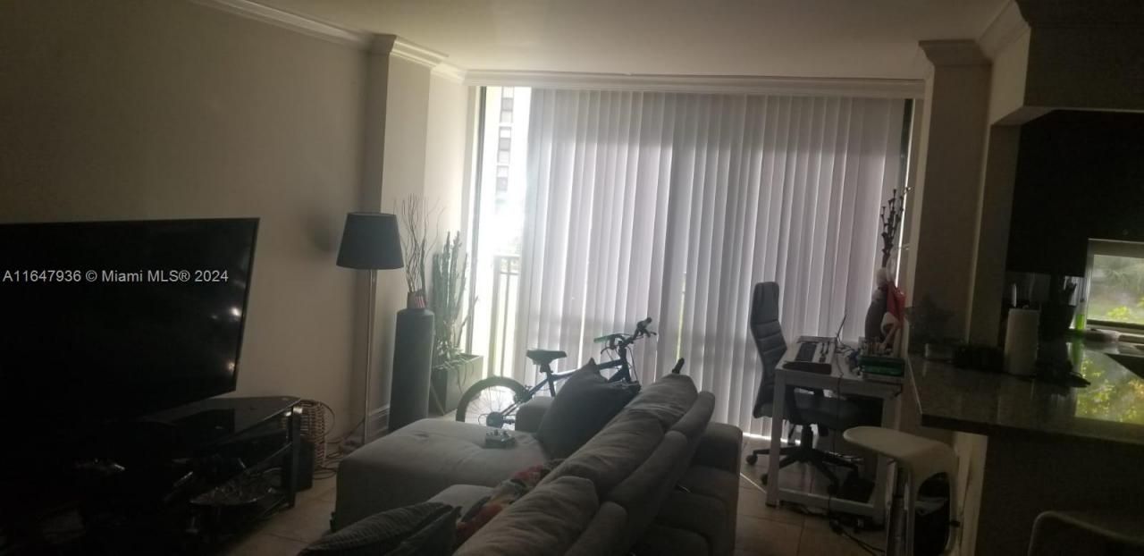 17021 N Bay Rd, Unit 127, Sunny Isles Beach, FL 33160 Photo