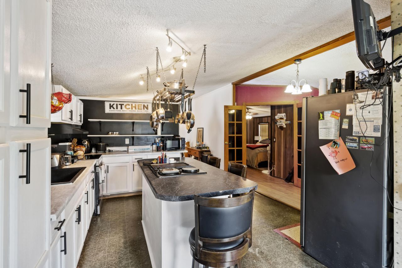 250 Stoller Road Photo 6