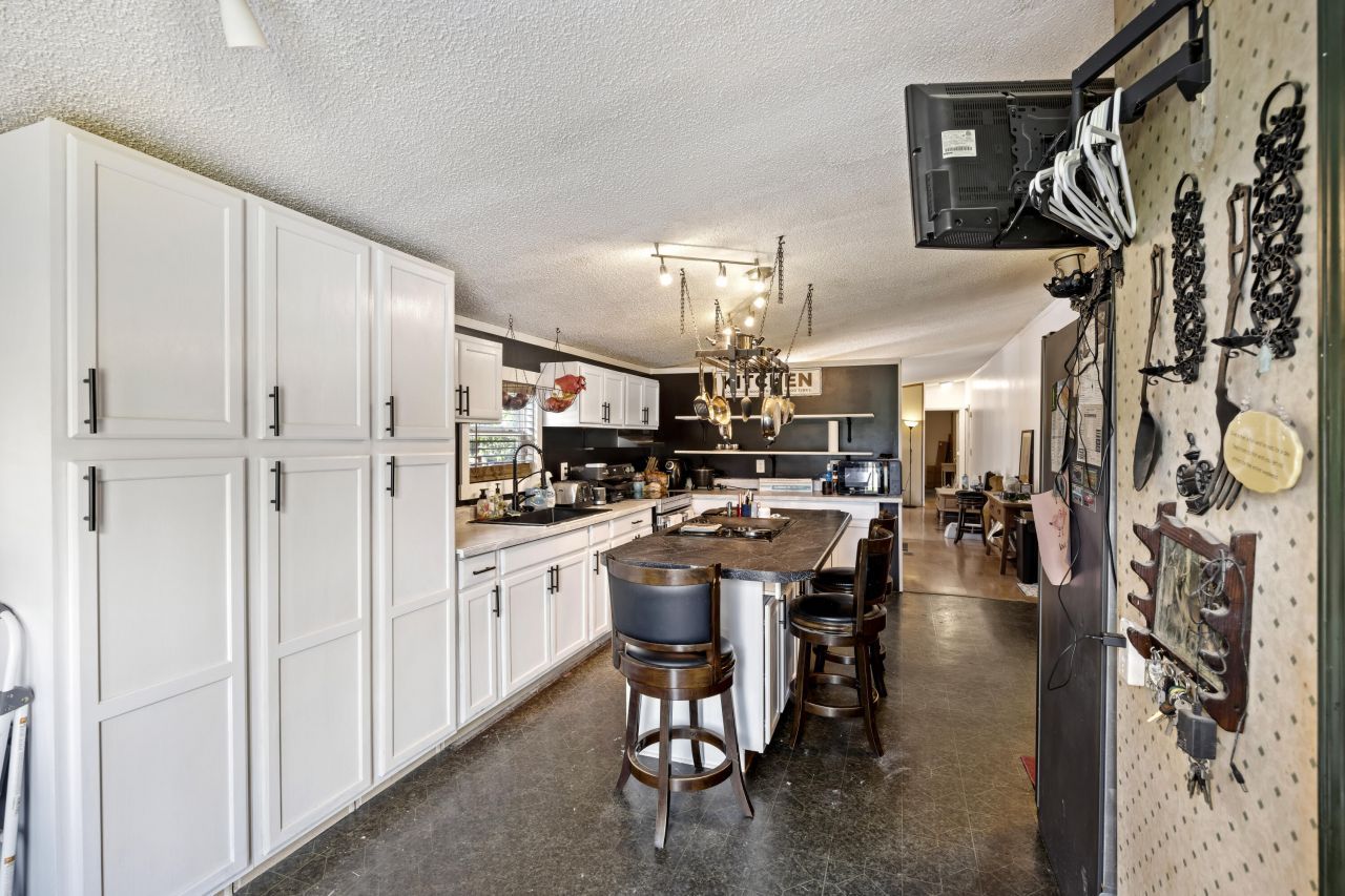 250 Stoller Road Photo 7