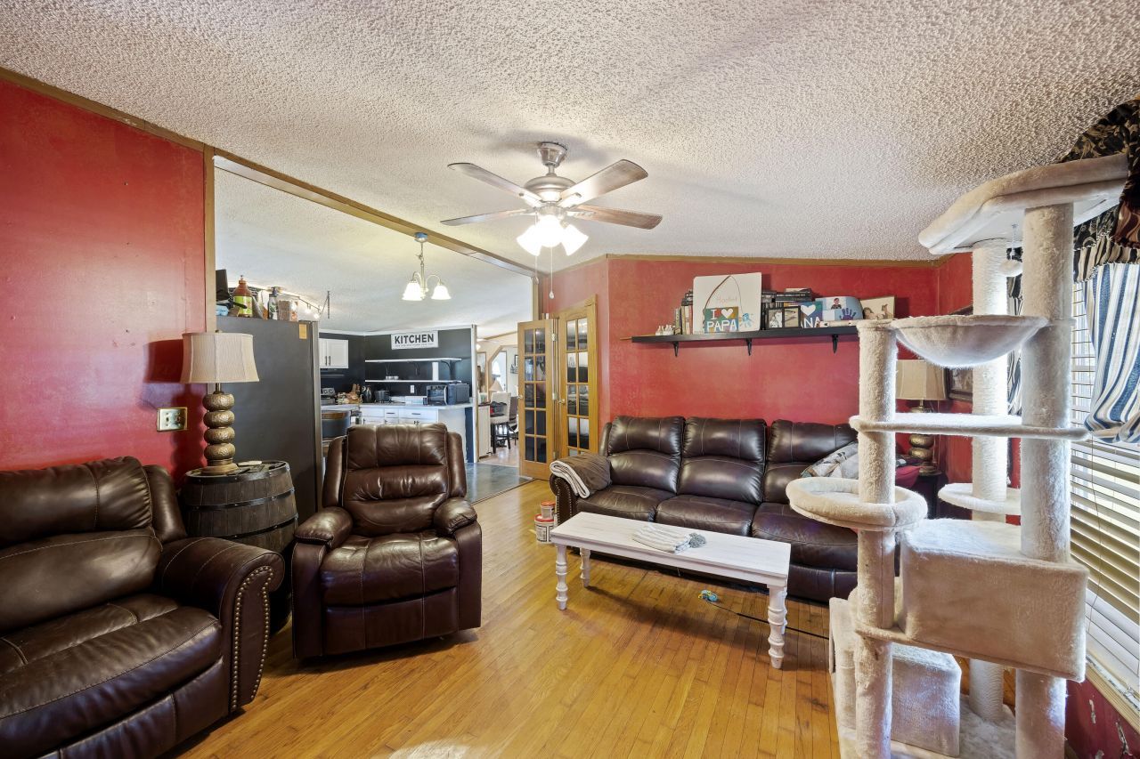 250 Stoller Road Photo 8