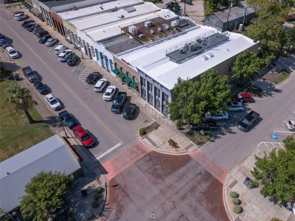 117 East ST, Hutto, TX 78634