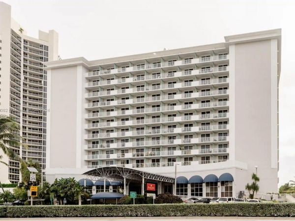 19201 Collins avenue, Unit 332, Sunny Isles Beach, FL 33160