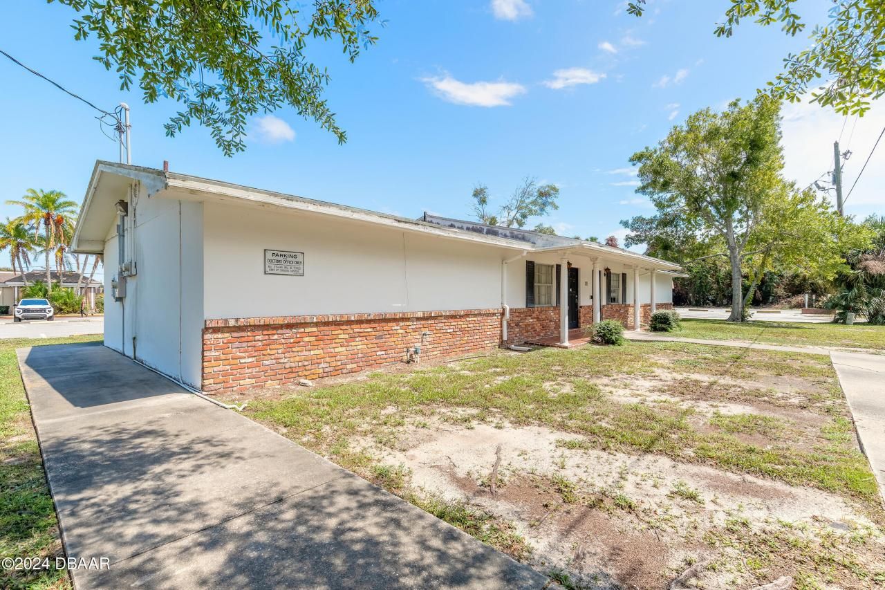 1075 Mason Avenue, Daytona Beach, FL 32117 Photo