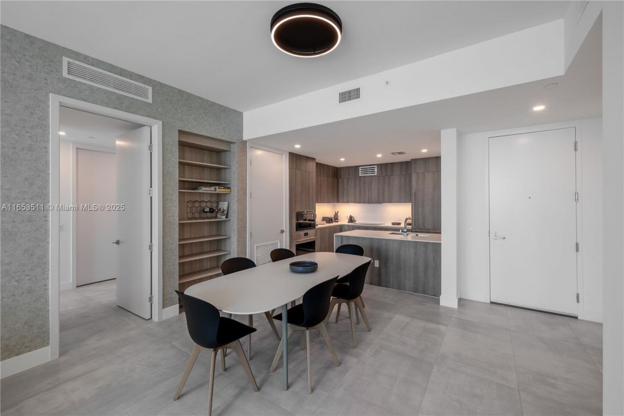 17550 Collins Ave, Unit 1203, Sunny Isles Beach, FL 33160 Photo