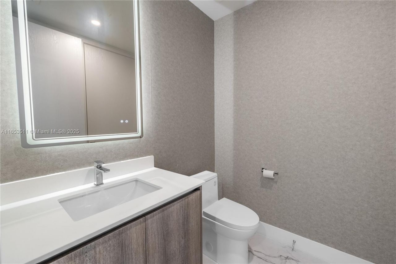 17550 Collins Ave, Unit 1203, Sunny Isles Beach, FL 33160 Photo
