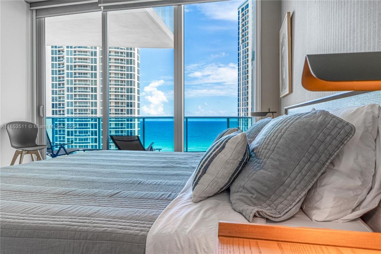17550 Collins Ave, Unit 1203, Sunny Isles Beach, FL 33160 Photo