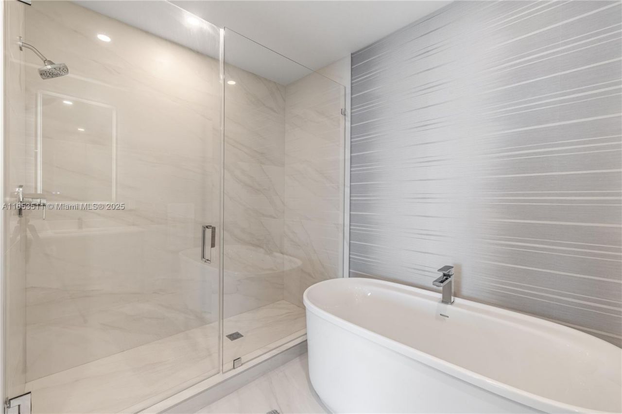 17550 Collins Ave, Unit 1203, Sunny Isles Beach, FL 33160 Photo