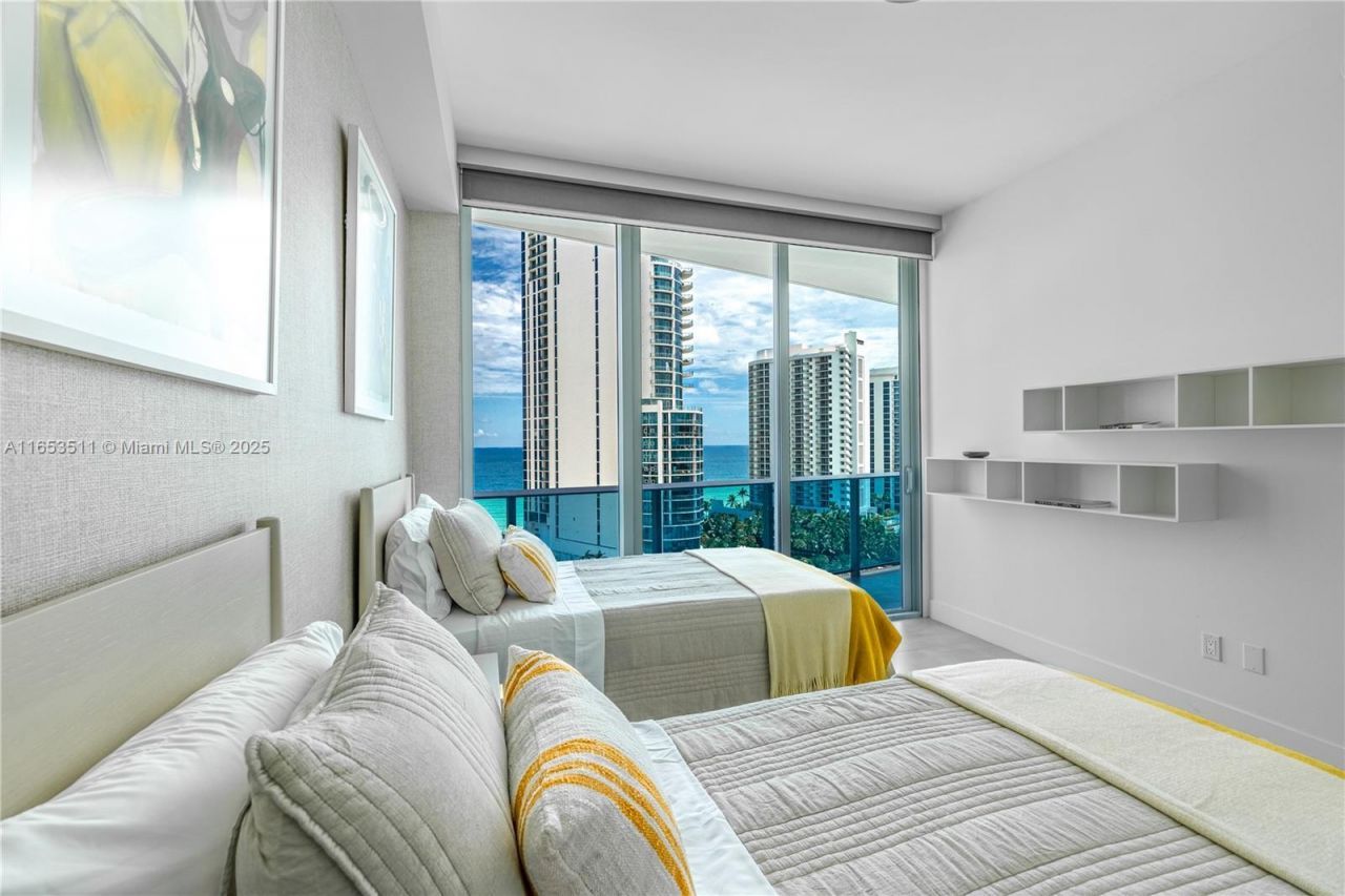 17550 Collins Ave, Unit 1203, Sunny Isles Beach, FL 33160 Photo