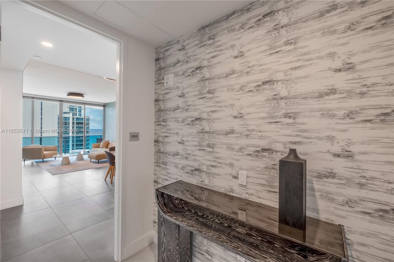 17550 Collins Ave, Unit 1203, Sunny Isles Beach, FL 33160 Photo