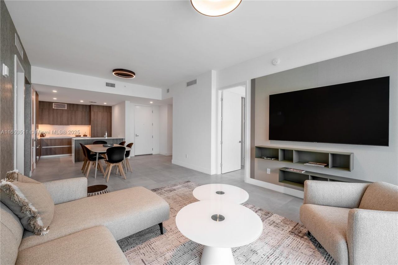 17550 Collins Ave, Unit 1203, Sunny Isles Beach, FL 33160 Photo