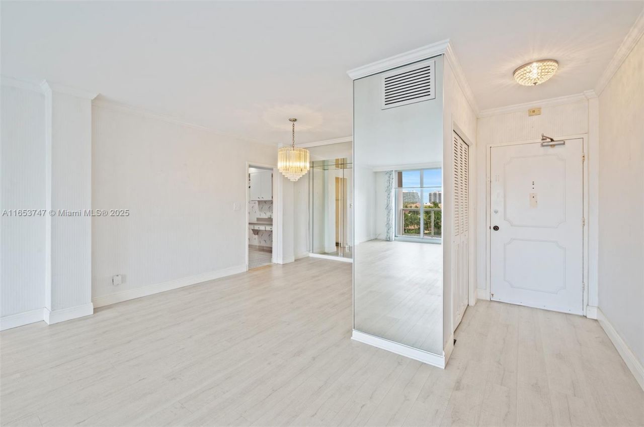 9381 E Bay Harbor Dr, Unit 603S, Bay Harbor Islands, FL 33154 Photo