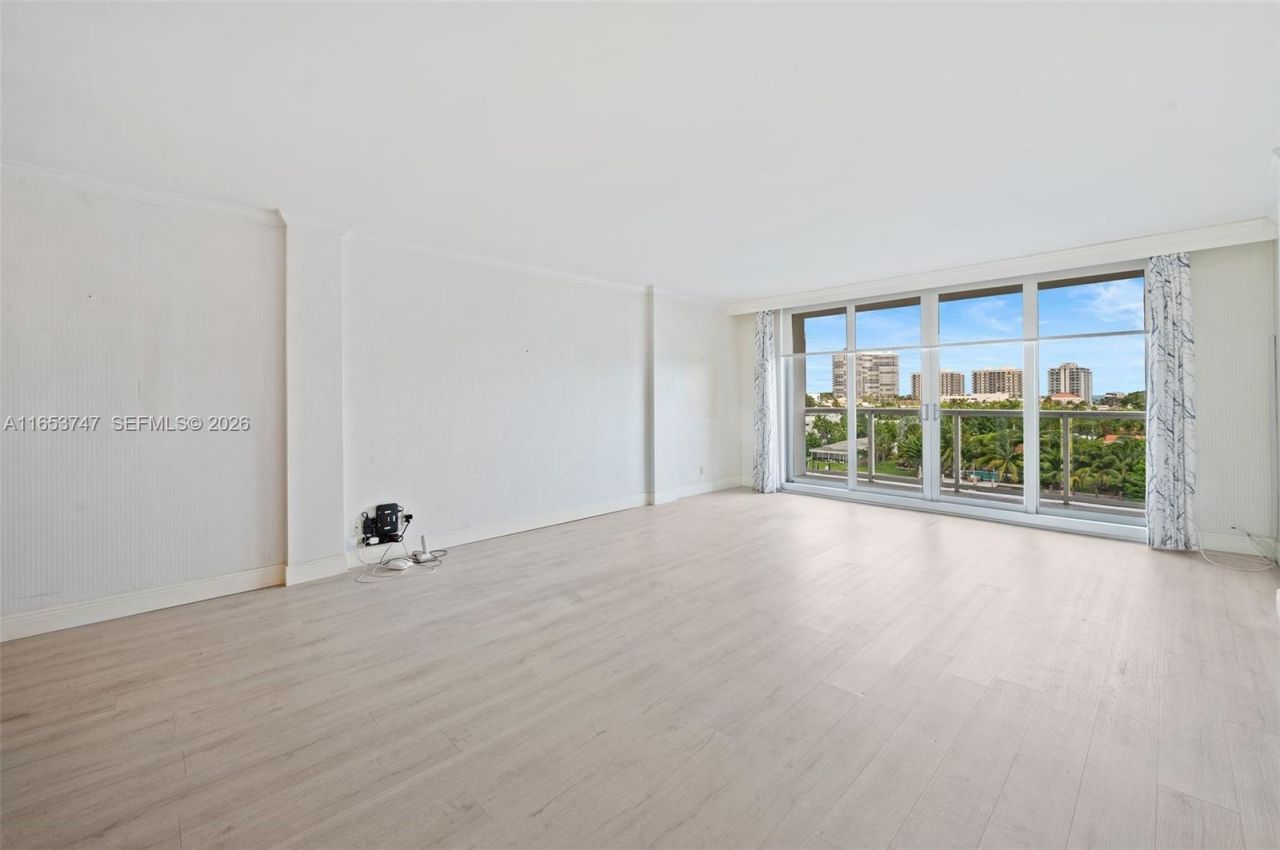 9381 E Bay Harbor Dr, Unit 603S, Bay Harbor Islands, FL 33154 Photo