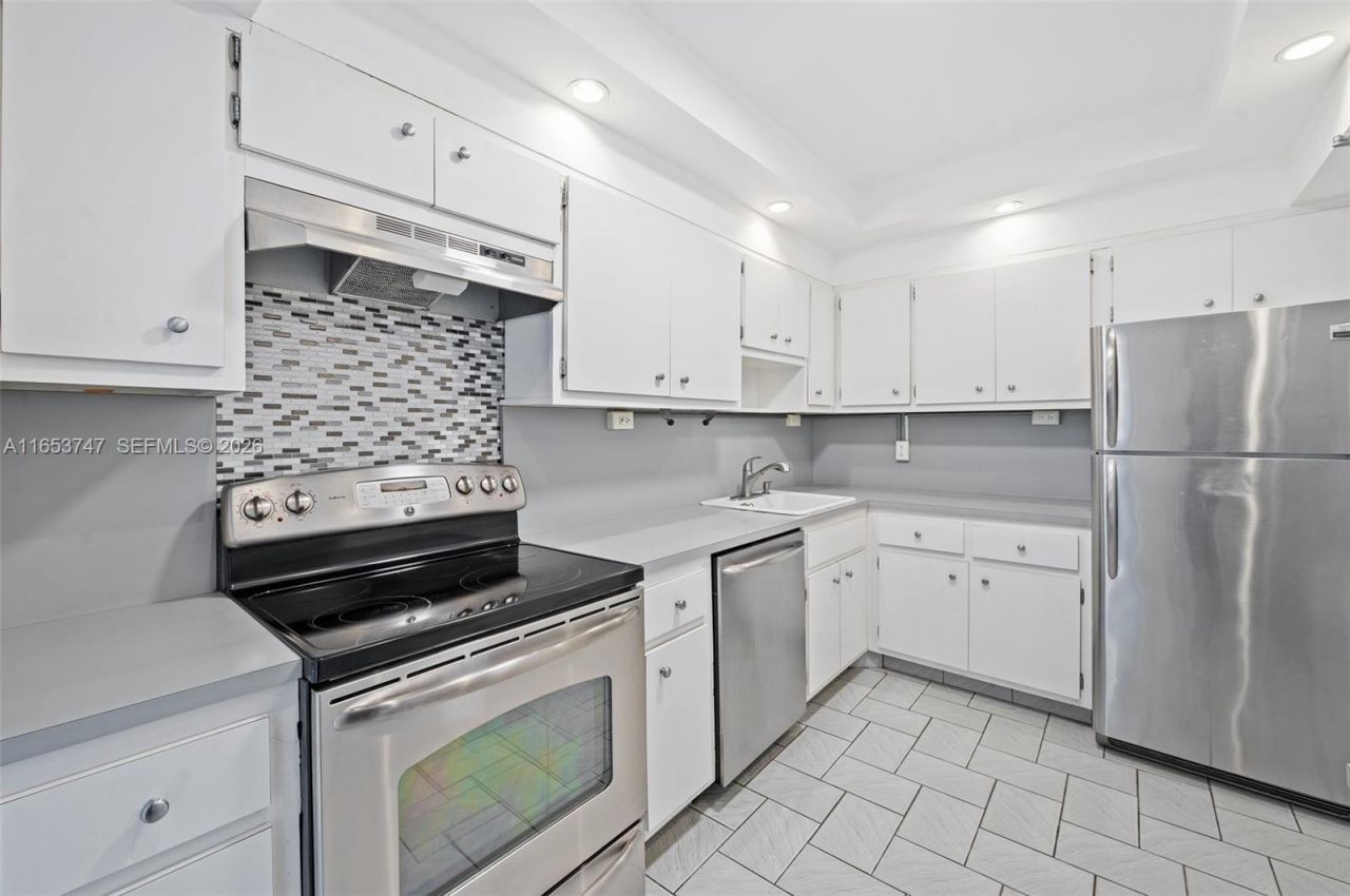 9381 E Bay Harbor Dr, Unit 603S, Bay Harbor Islands, FL 33154 Photo