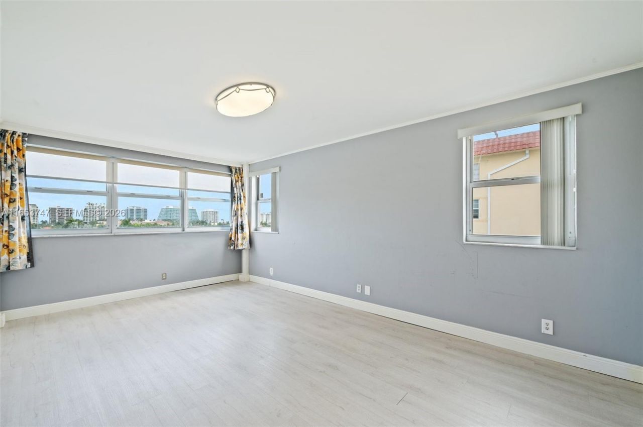 9381 E Bay Harbor Dr, Unit 603S, Bay Harbor Islands, FL 33154 Photo