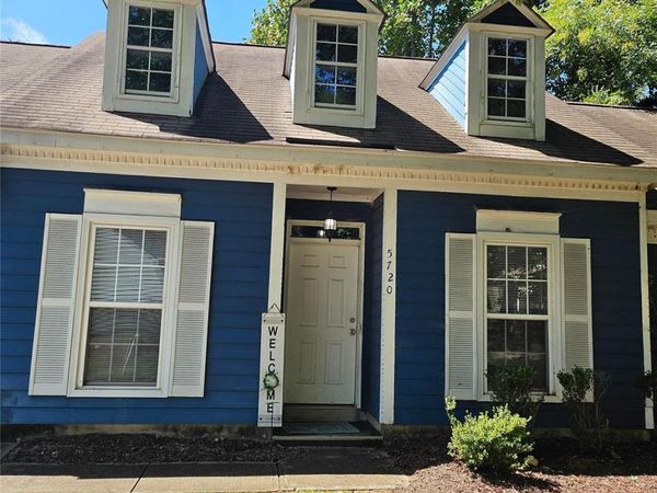 5720 Ebley Lane, Charlotte, NC 28227