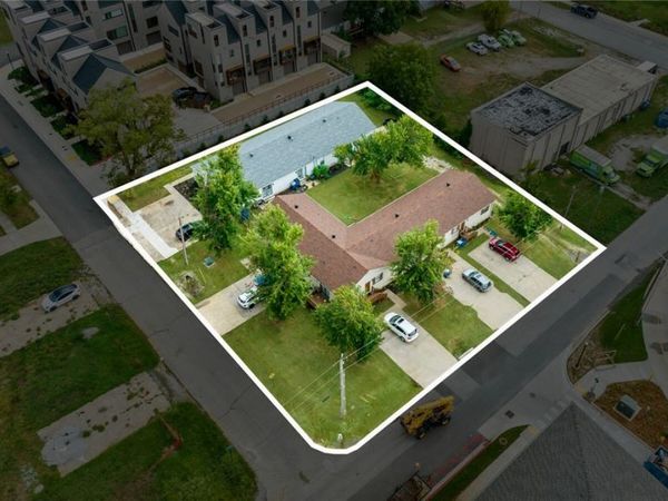 403 SE F Street, Bentonville, AR 72712