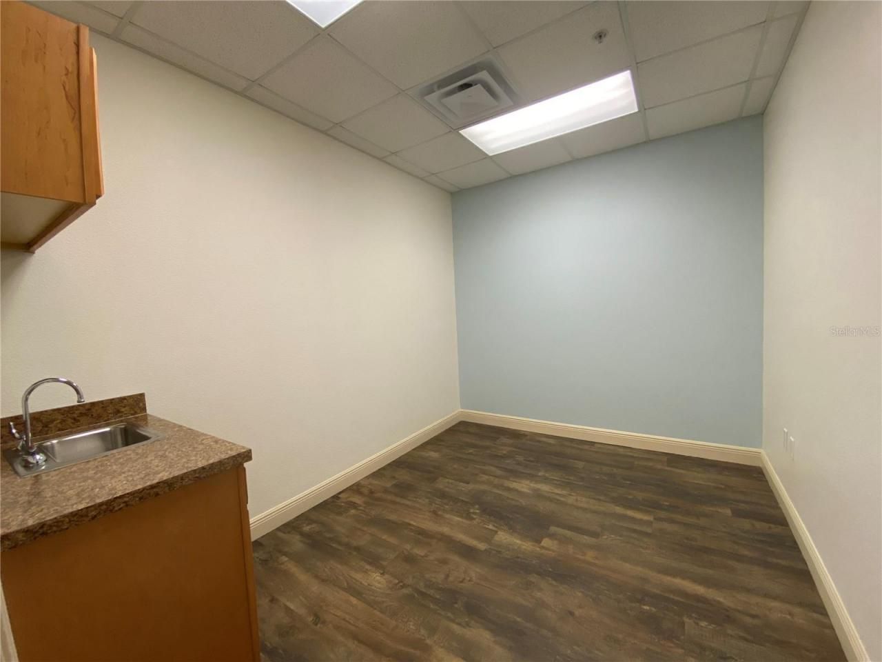 737 County Road 466, Lady Lake, FL 32159 Photo