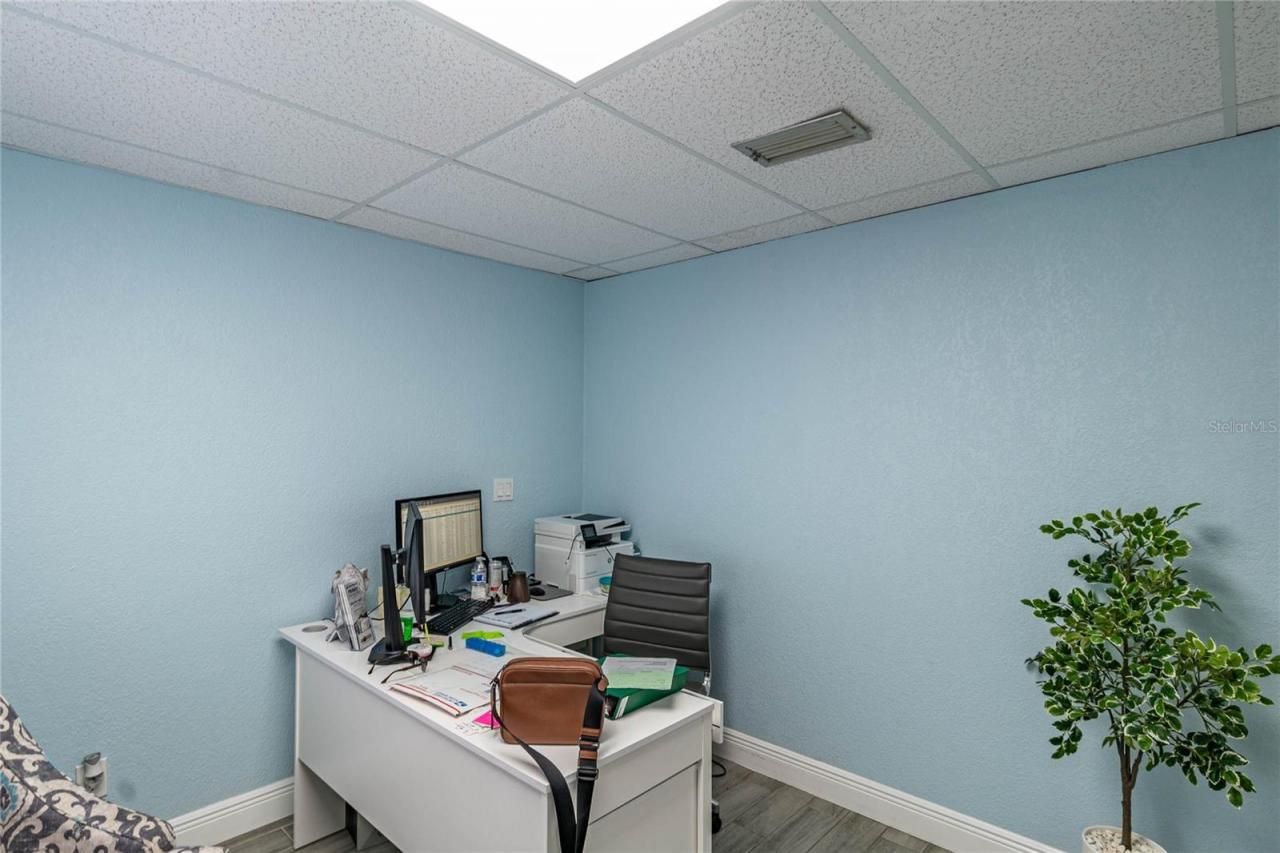 1950 W Dr Martin Luther King Jr Boulevard, Tampa, FL 33607 Photo