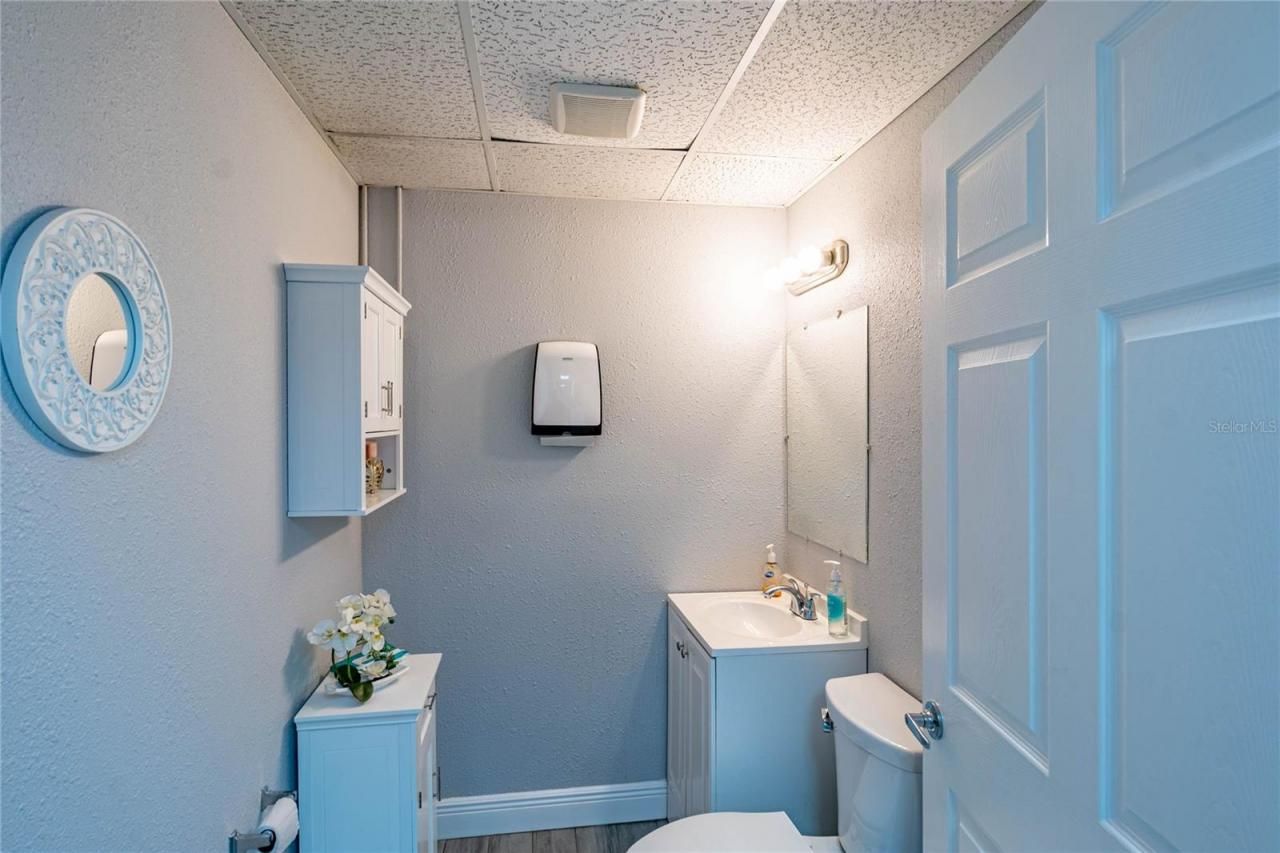 1950 W Dr Martin Luther King Jr Boulevard, Tampa, FL 33607 Photo