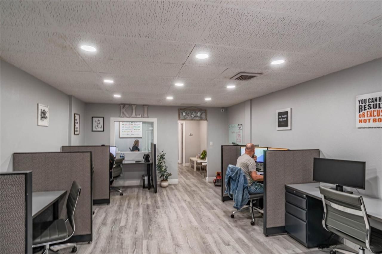 1950 W Dr Martin Luther King Jr Boulevard, Tampa, FL 33607 Photo