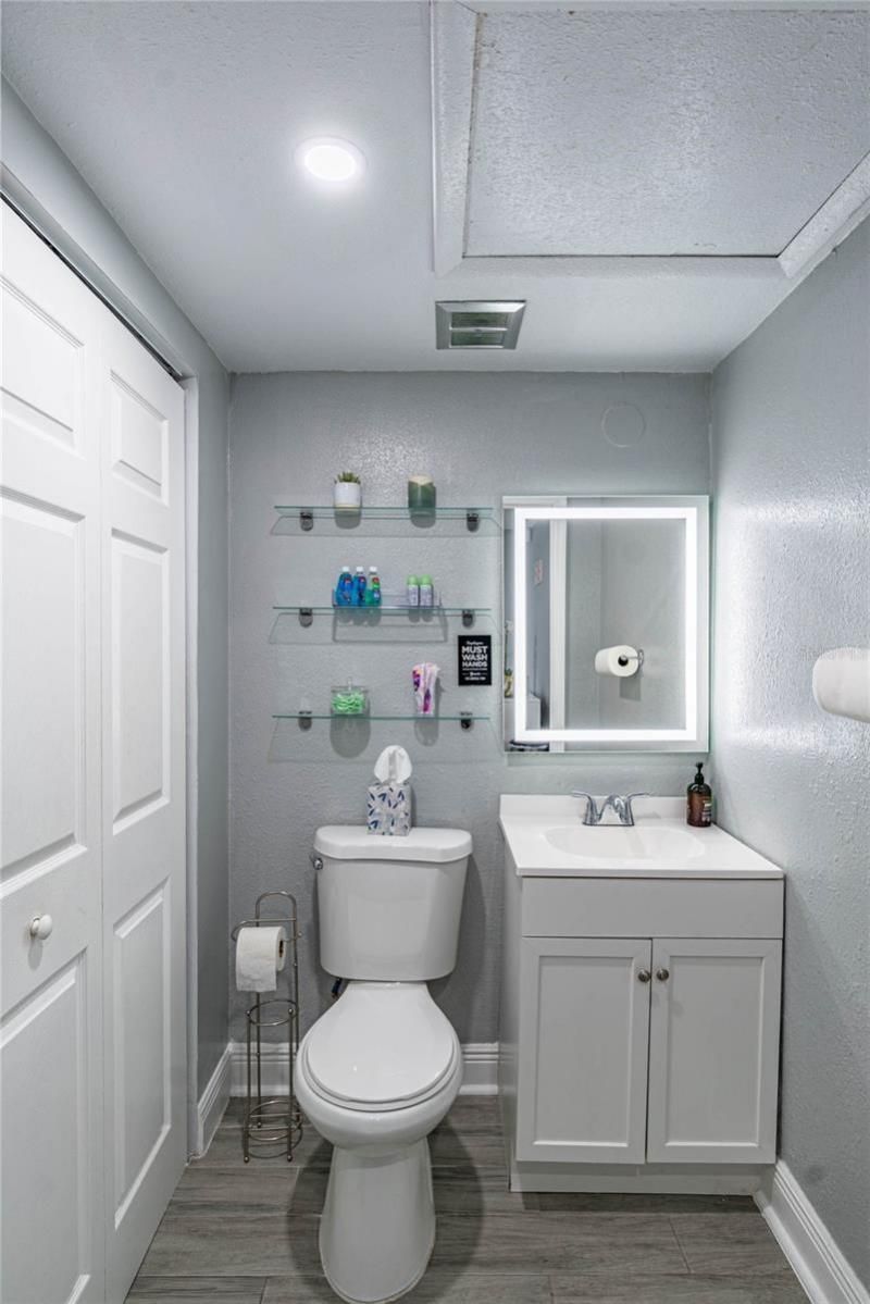 1950 W Dr Martin Luther King Jr Boulevard, Tampa, FL 33607 Photo