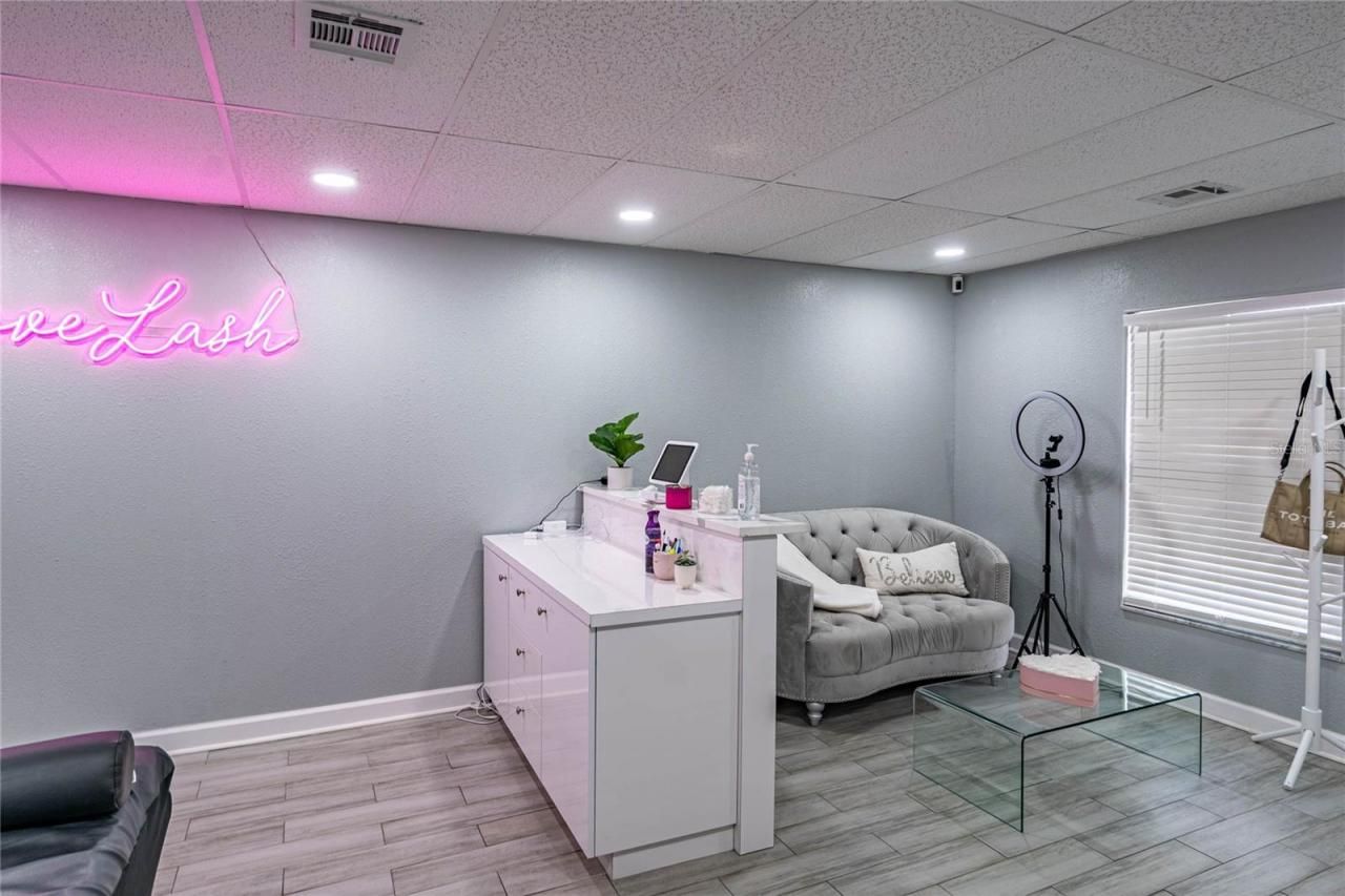 1950 W Dr Martin Luther King Jr Boulevard, Tampa, FL 33607 Photo