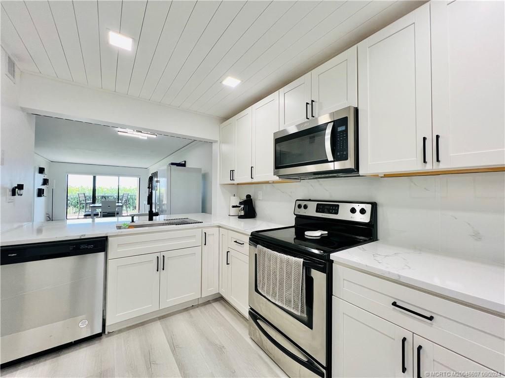 10044 S Ocean Drive, Unit 205, Jensen Beach, FL 34957 Photo