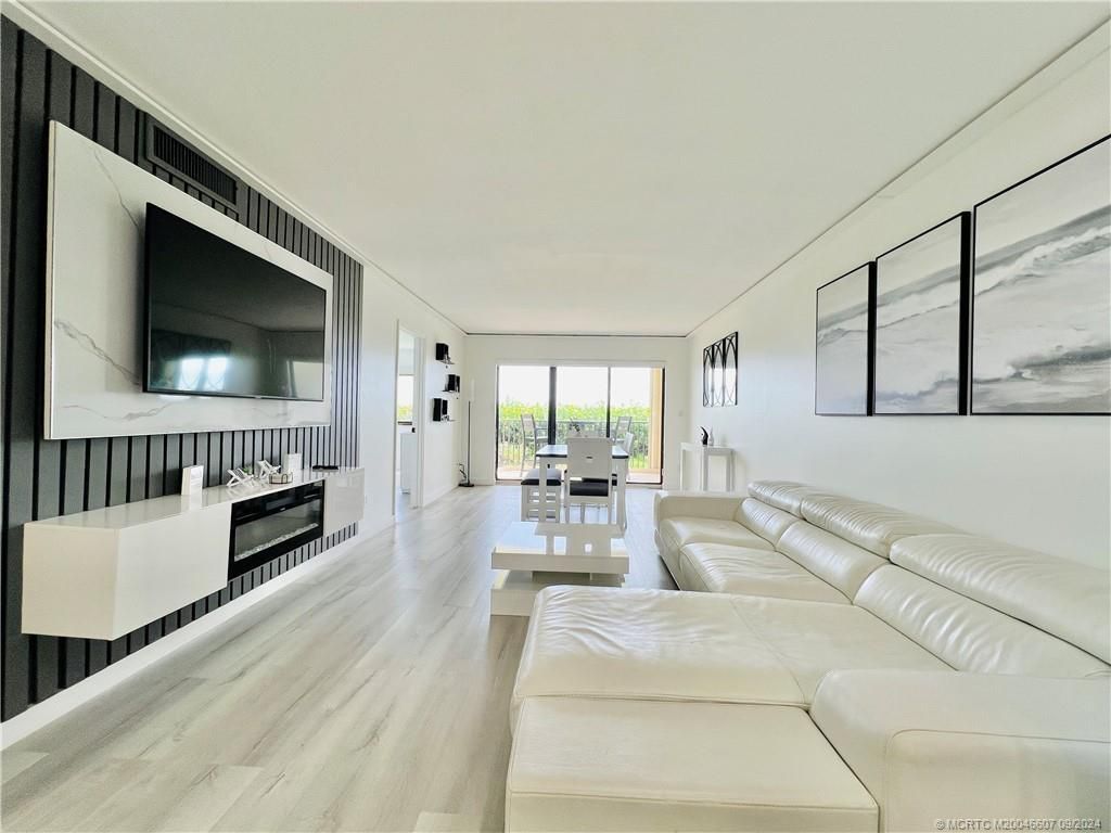 10044 S Ocean Drive, Unit 205, Jensen Beach, FL 34957 Photo