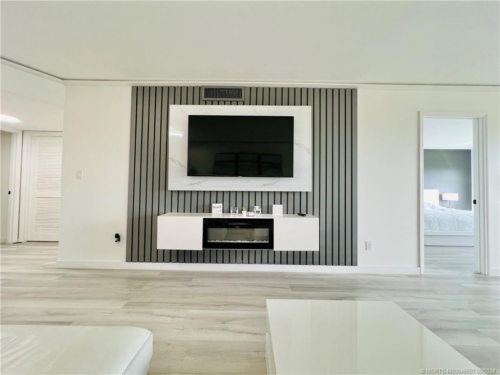 10044 S Ocean Drive, Unit 205, Jensen Beach, FL 34957 Photo