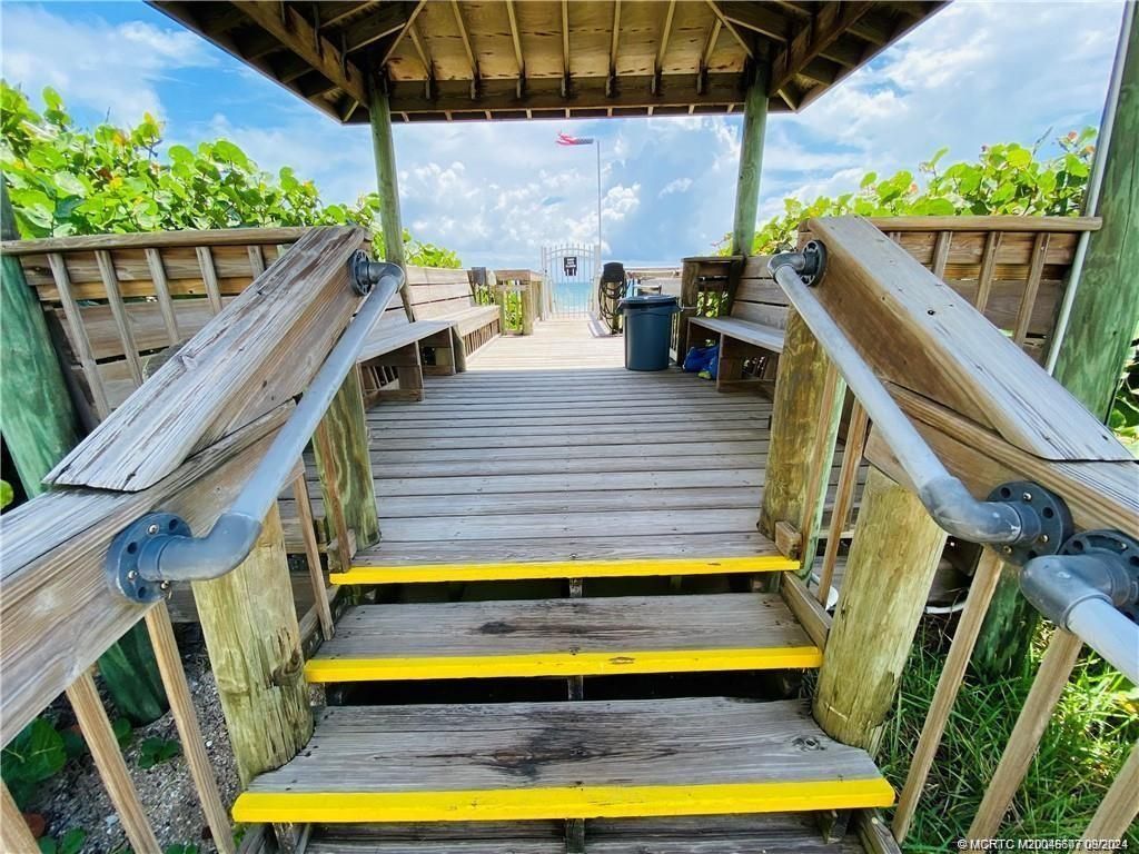 10044 S Ocean Drive, Unit 205, Jensen Beach, FL 34957 Photo