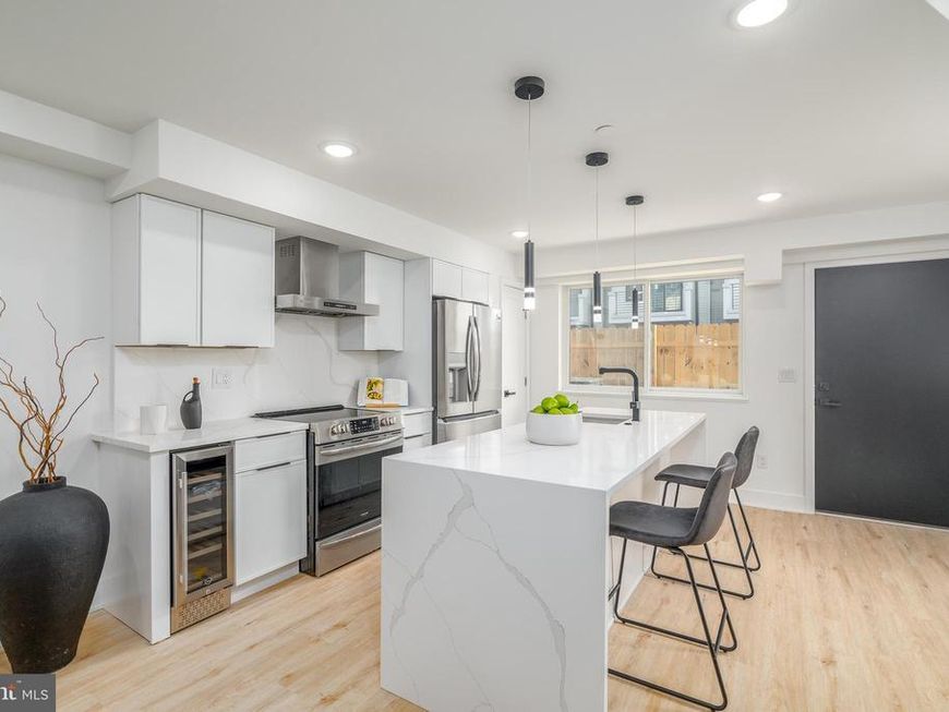 2605 E Boston Street, Unit 1, Philadelphia, PA 19125 Main Photo