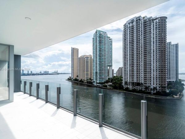 300 Biscayne Blvd Way, Unit 902, Miami, FL 33131