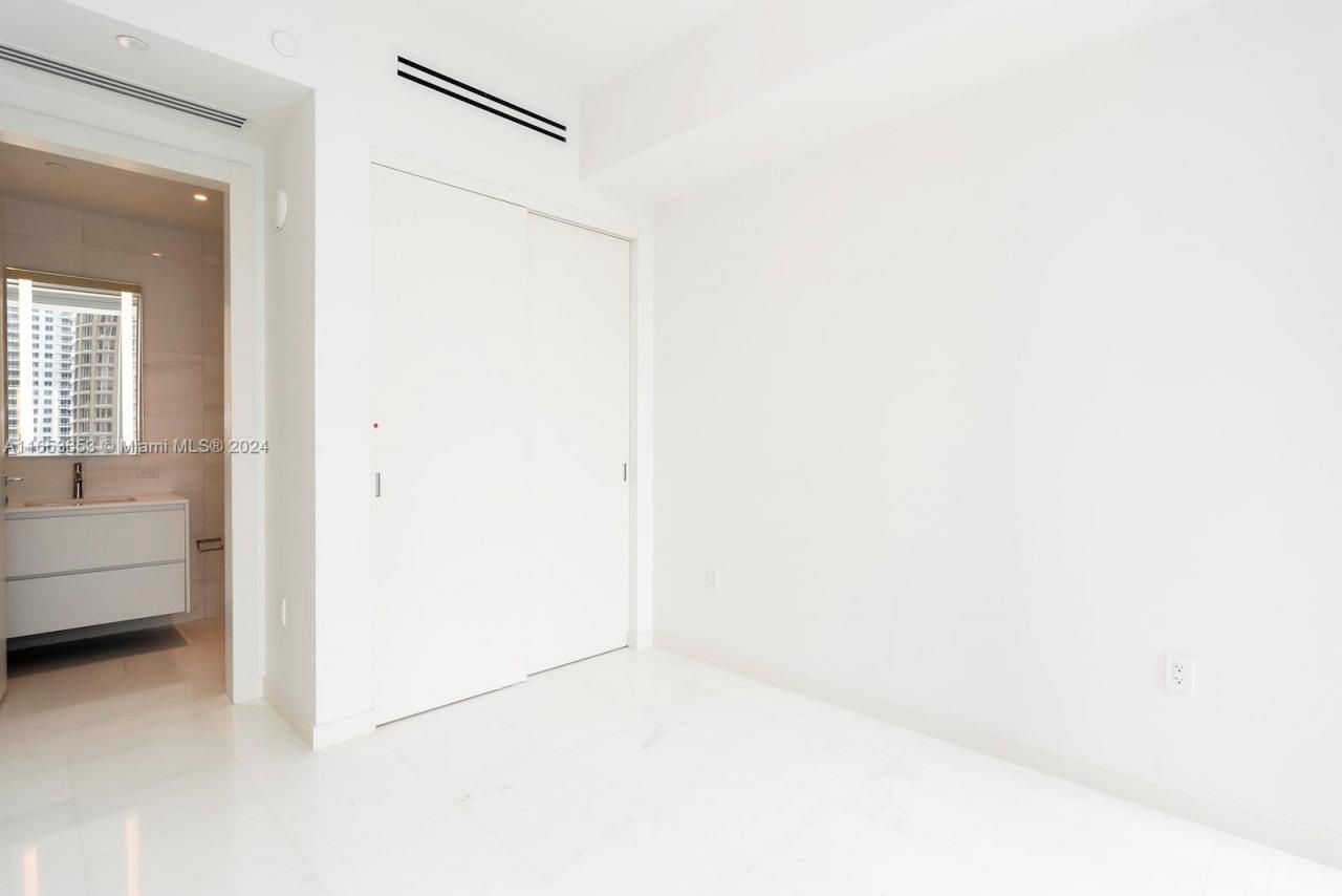 300 Biscayne Blvd Way, Unit 902, Miami, FL 33131 Photo