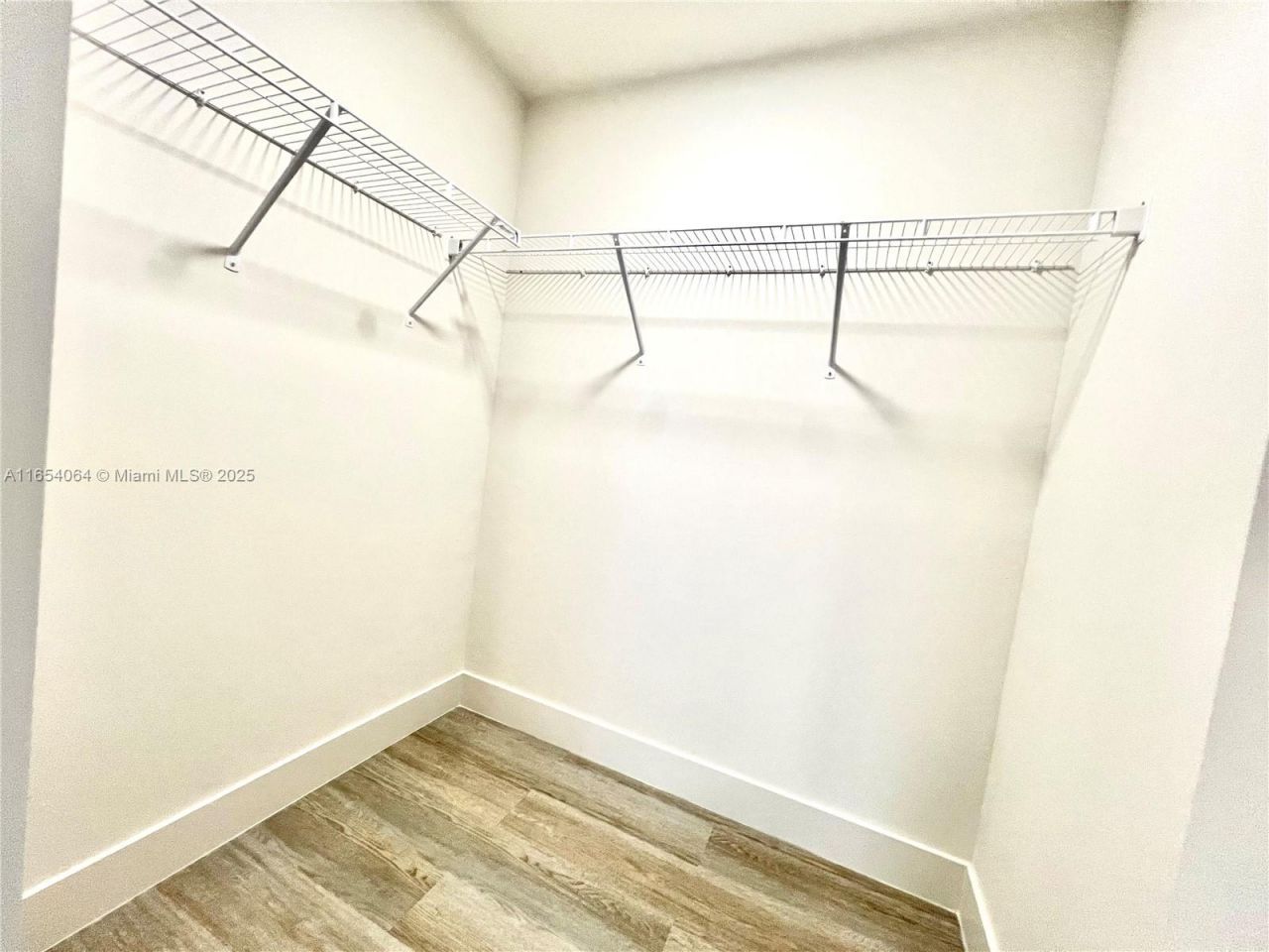 18412 Homestead Ave, Unit 606, Miami, FL 33157 Photo