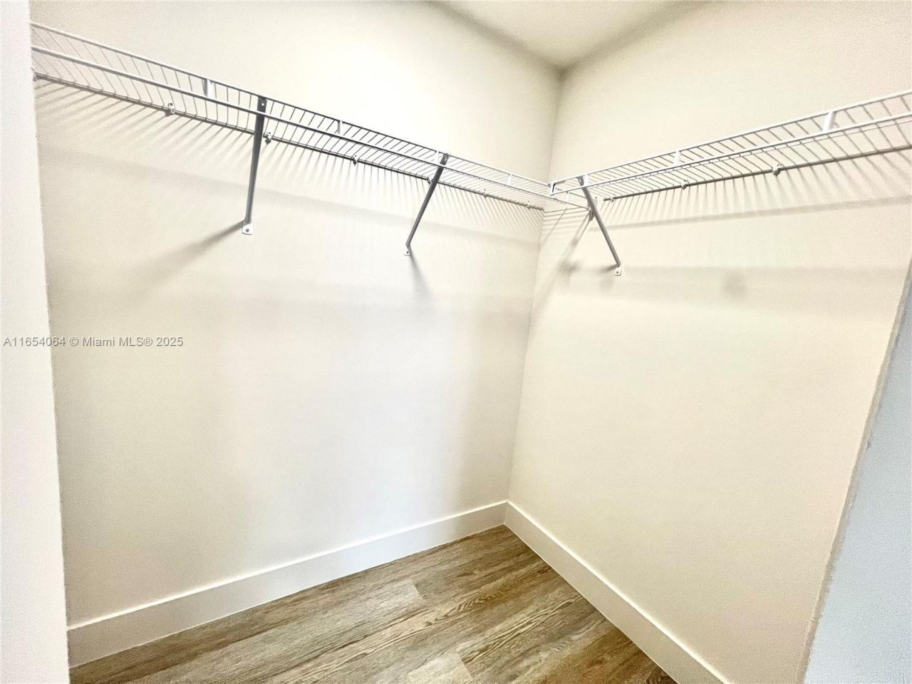 18412 Homestead Ave, Unit 606, Miami, FL 33157 Photo