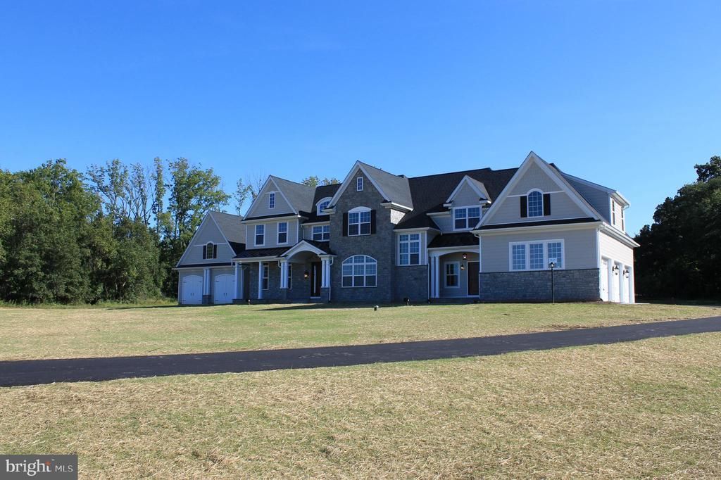 3235 HEEBNER ROAD, COLLEGEVILLE, PA 19426