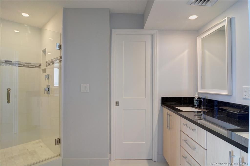 9500 S Ocean Drive, Unit 1805, Jensen Beach, FL 34957 Photo
