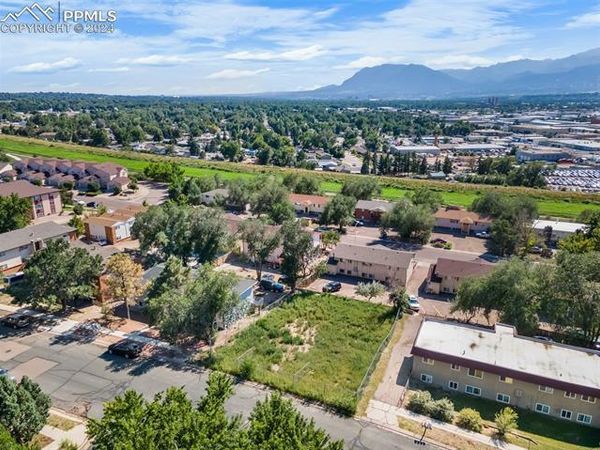 1085&1095 Magnolia Street, Colorado Springs, CO 80907